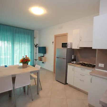 In 15 Apartment